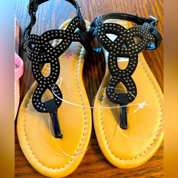 2 pairs girls’ sz 12 sandals: Black studded gladiators & pink leopard flip-flops - Picture 2 of 4